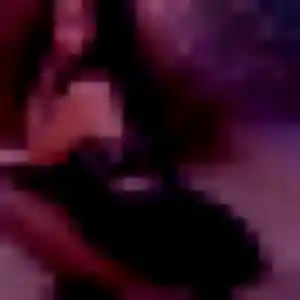 Charmante Bettina, 44 ans à Arpajon-sur-Cère - découvrir son profil