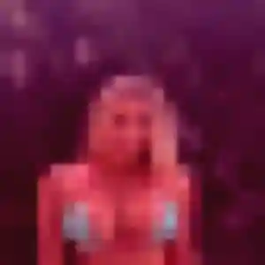 Tessa, 24 ans, en ligne à Beaurepaire pour une rencontre coquine