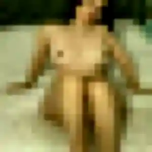 Photo privée de Adeline, 24 ans à Châteauneuf-sur-Isère - plan discret