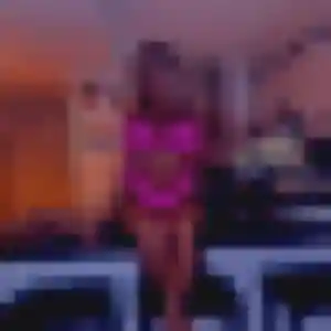 Photo privée de Sylvie, 35 ans à Chazelles-sur-Lyon - plan discret