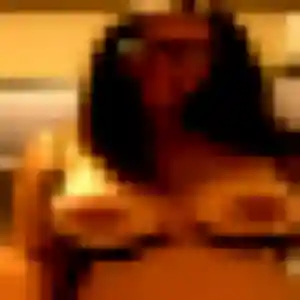 Rejoins Leontine, 26 ans à Échirolles en privé