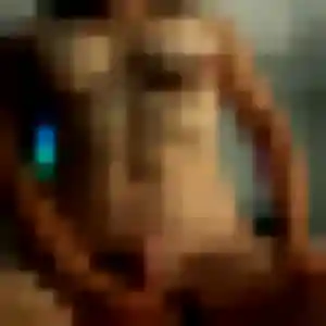 Photo exclusive de Maeva, 25 ans à La Roche-sur-Foron - plan discret