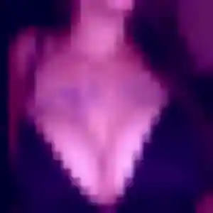 Marie-Louise, 25 ans, dispo pour plan cul à La Roche-sur-Foron