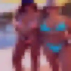 plan cul à La Tour-d'Aigues : photo de Paloma, 21 ans - accès libre