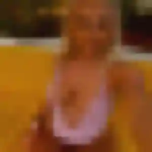 Romina, femme de 40 ans propose plan cul à Les Arcs