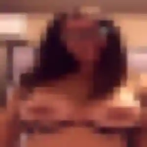 Photo de Azalee à Montauroux (28 ans) - plan cul anonyme