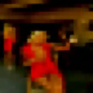 Anouk (26 ans) à Roche-la-Molière cherche une rencontre ce soir