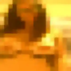 Charmante Caroline, 20 ans à Roquebrune-sur-Argens - la contacter