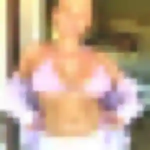 Romina, 23 ans, dispo pour plan cul à Saint-Flour