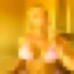 Eva, 23 ans, disponible à Saint-Jean-Bonnefonds pour une rencontre coquine