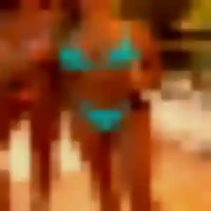 Emilie, 27 ans, dispo pour plan cul à Saint-Priest