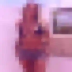 Photo privée de Eleonore, 20 ans à Saint-Rémy-de-Provence - rencontre coquine