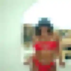 Soraya, 36 ans, connectée à Solaize pour un plan cul